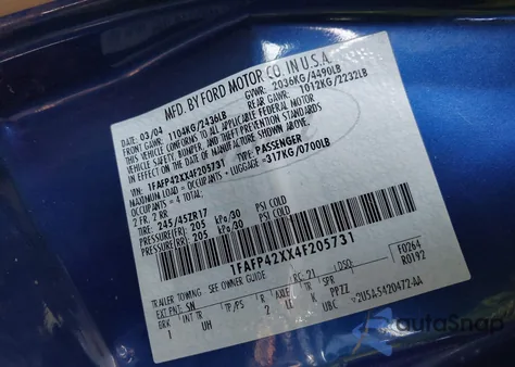 2004 Ford Mustang Gt z USA, uszkodzony, nr VIN 1FAFP42XX4F205731